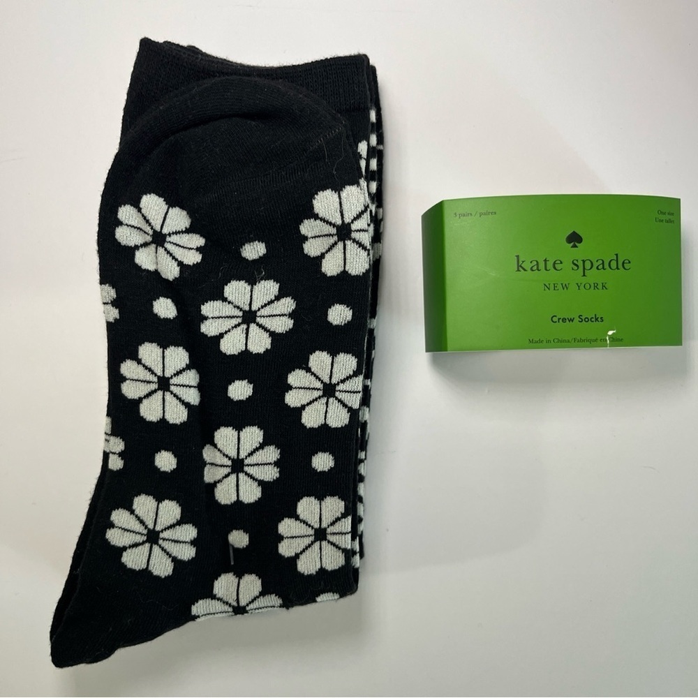 NWT Kate Spade Crew Socks 3 Pack One Size 4-10 Black White Striped Flower Animal - Picture 4 of 8